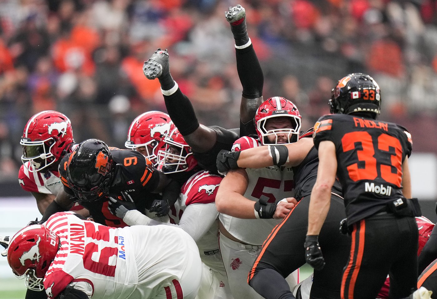 Whyte's walk-off field goal gives Lions 33-30 win over Stampeders in West semifinal | iNFOnews.ca Whyte's walk-off field goal gives Lions 33-30 win over Stampeders in West semifinal | iNFOnews.ca