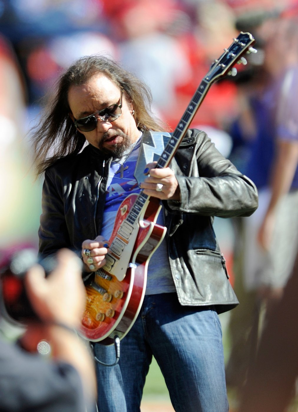 Gene Simmons, Paul Stanley, Pearl Jam mourn Kiss founding member Ace Frehley | iNFOnews.ca Gene Simmons, Paul Stanley, Pearl Jam mourn Kiss founding member Ace Frehley | iNFOnews.ca