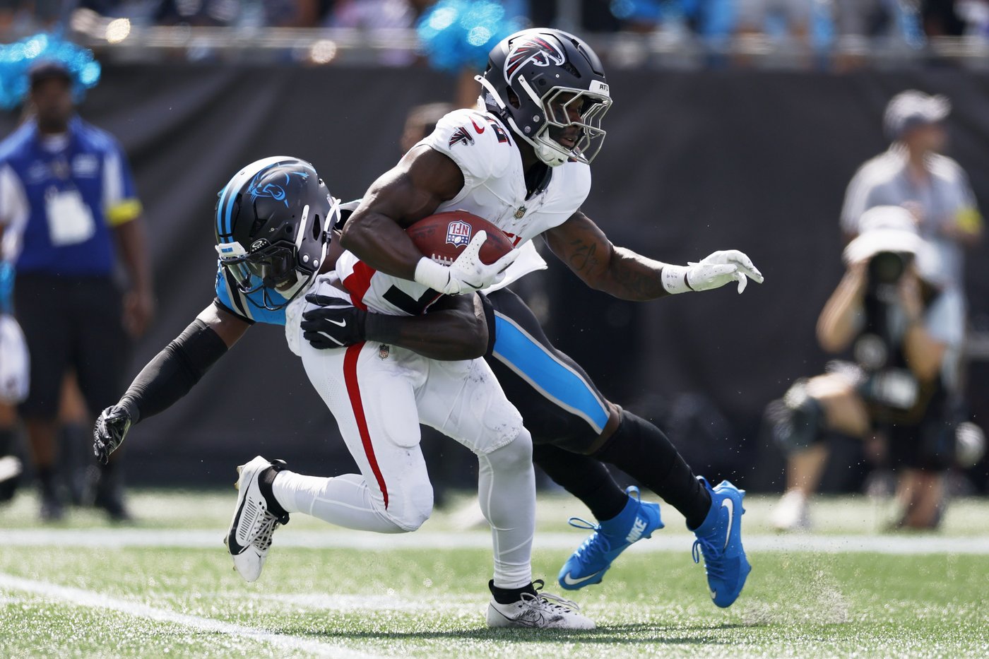 Panthers dominate Falcons 30-0 for first win of the season | iNFOnews.ca