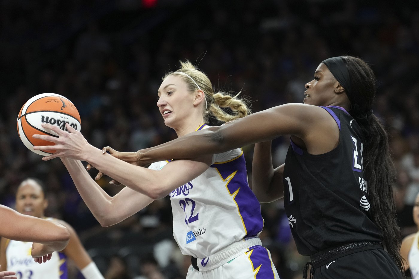 Hamby scores 25, Burrell 20 but Sparks knocked from playoffs despite 88-83 win over Mercury | iNFOnews.ca Hamby scores 25, Burrell 20 but Sparks knocked from playoffs despite 88-83 win over Mercury | iNFOnews.ca