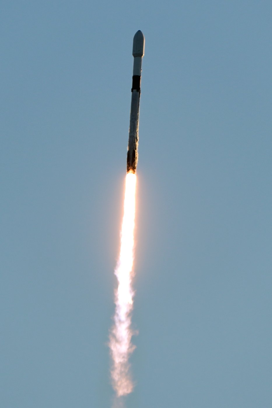 A trio of space weather satellites blast off together to study the sun's violent side | iNFOnews.ca