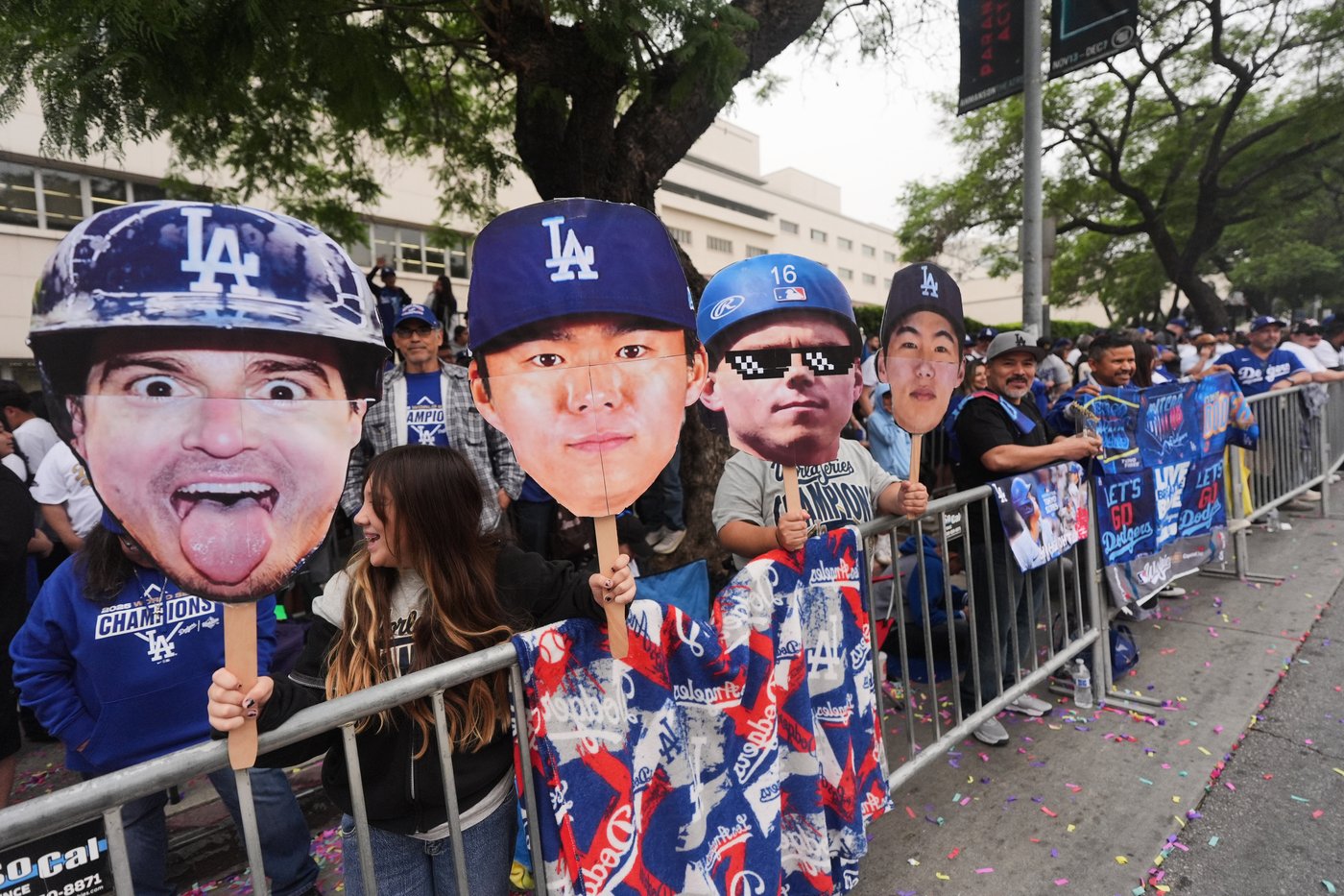 Top photos from the World Series parade in Los Angeles | iNFOnews.ca