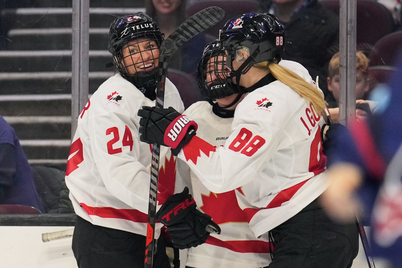 Laila Edwards shines in homecoming. USA beats Canada 4-1 in women's hockey Rivalry Series-opener | iNFOnews.ca Laila Edwards shines in homecoming. USA beats Canada 4-1 in women's hockey Rivalry Series-opener | iNFOnews.ca
