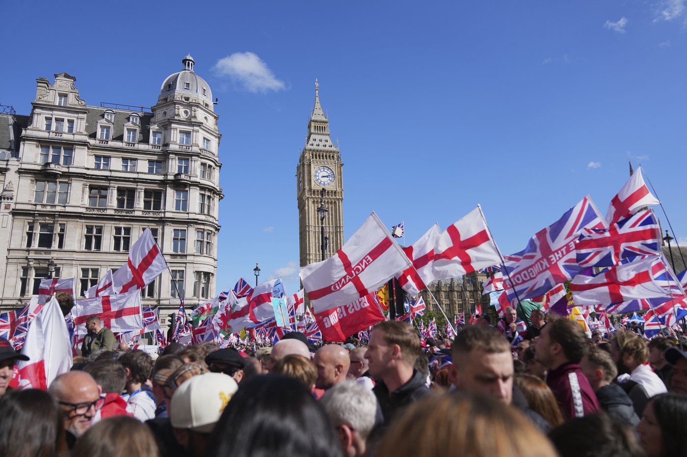 British politicians condemn Elon Musk's comments at anti-migrant rally | iNFOnews.ca