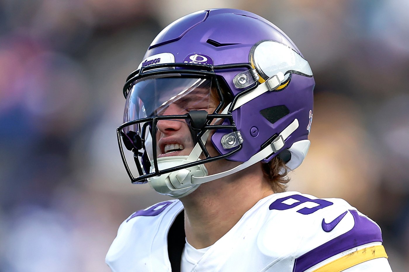 Vikes' McCarthy returns to practice, with progress on hand injury giving him chance to play vs. Pack | iNFOnews.ca