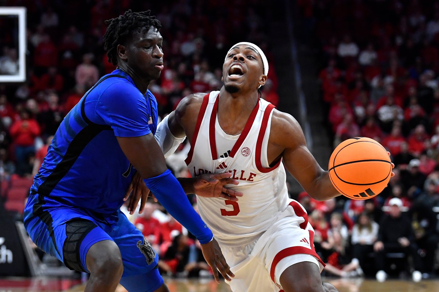 No. 11 Louisville makes 18 3-pointers to run away from Memphis, 99-73 | iNFOnews.ca No. 11 Louisville makes 18 3-pointers to run away from Memphis, 99-73 | iNFOnews.ca