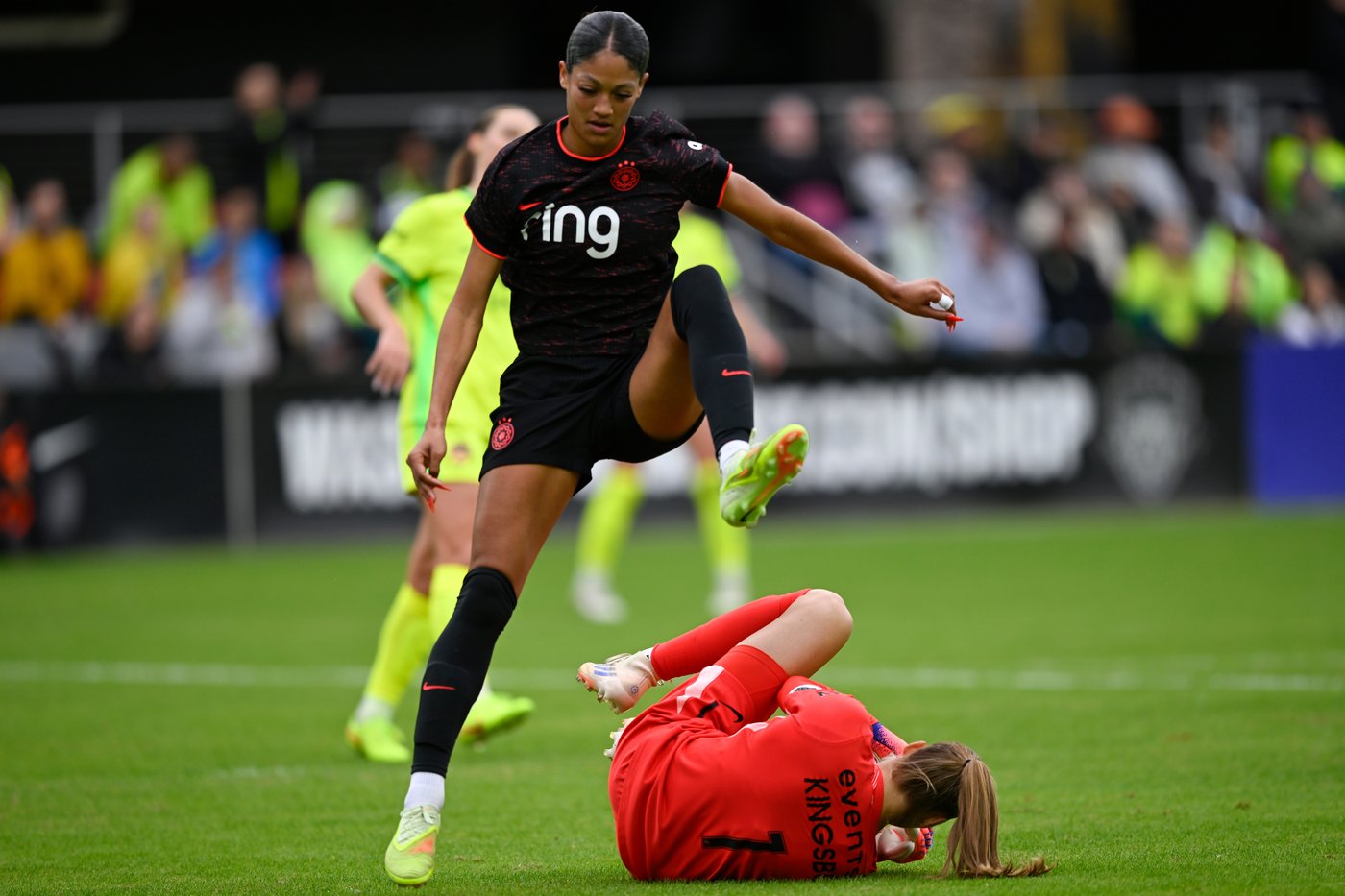 Monday and Bethune score in Spirit's 2-0 win over Thorns to reach NWSL championship | iNFOnews.ca Monday and Bethune score in Spirit's 2-0 win over Thorns to reach NWSL championship | iNFOnews.ca