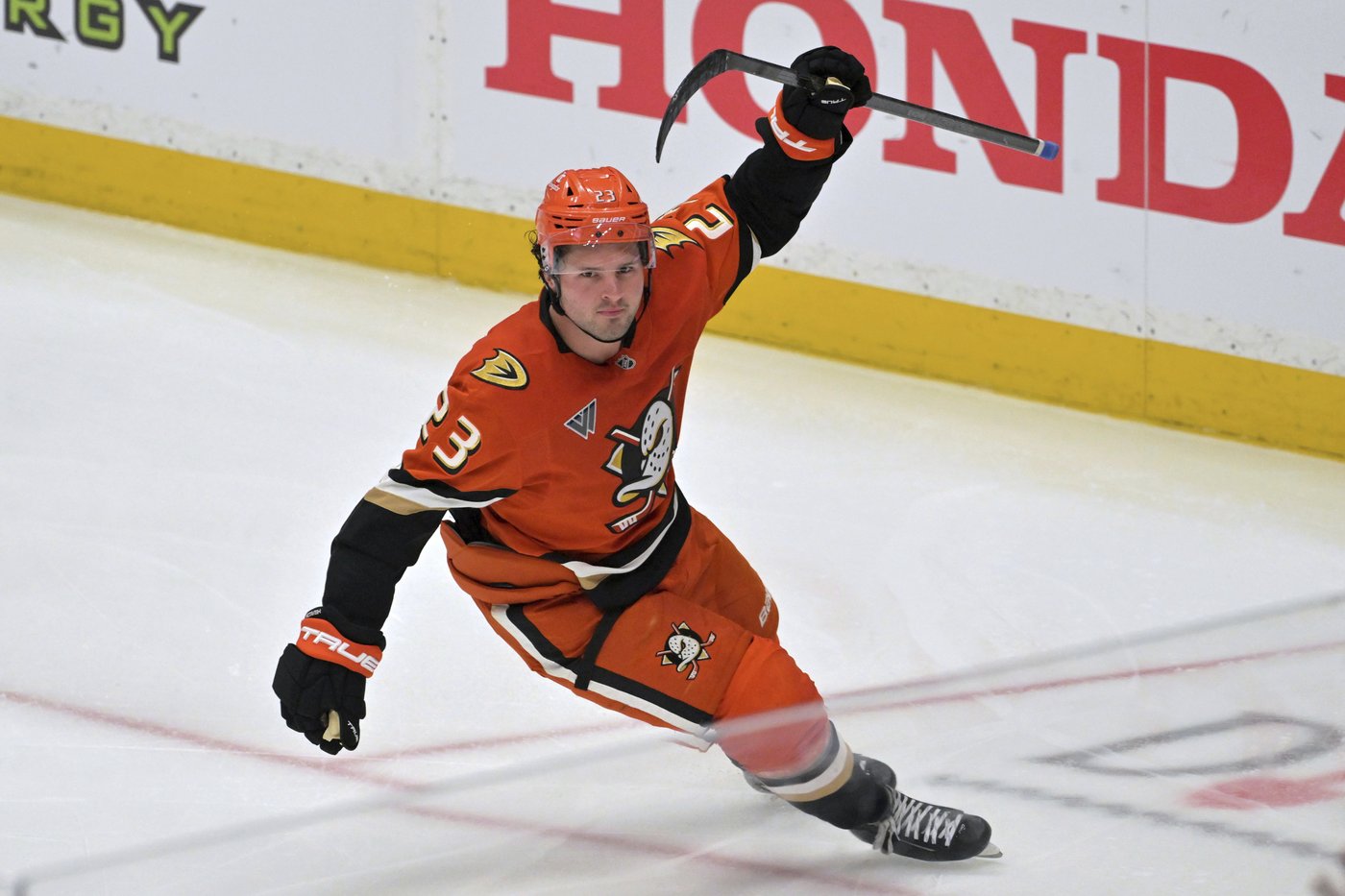 From Devils' Luke Hughes to Ducks' Mason McTavish, a few NHL unsigned restricted free agents remain | iNFOnews.ca