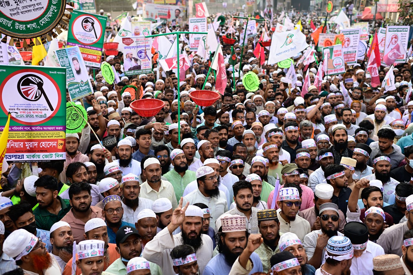 Islamists in Bangladesh demand a referendum on the national charter ahead of a general election | iNFOnews.ca