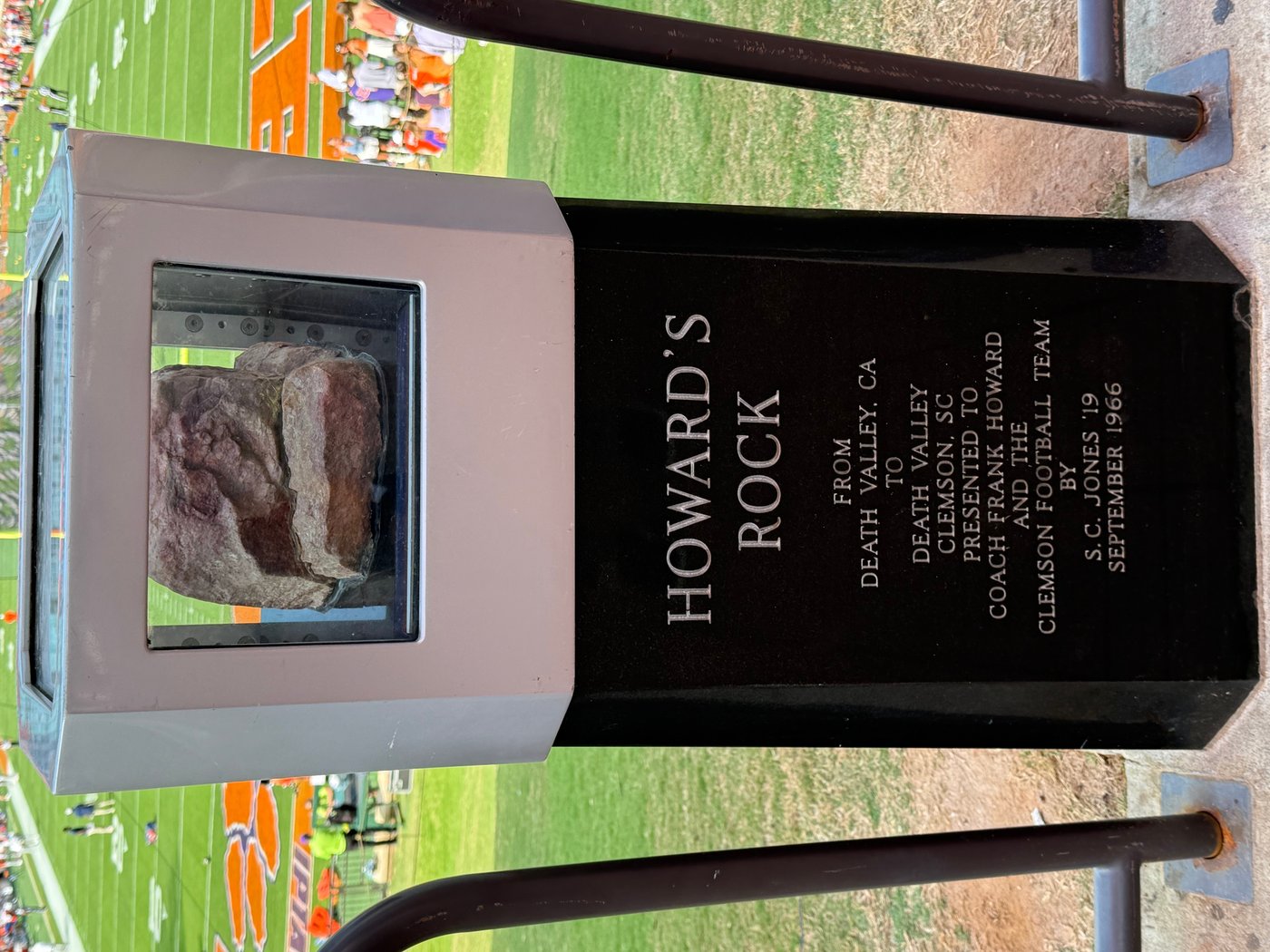 Clemson's Howard's Rock, 'Play Like a Champion Today' signs among beloved totems in college football | iNFOnews.ca Clemson's Howard's Rock, 'Play Like a Champion Today' signs among beloved totems in college football | iNFOnews.ca