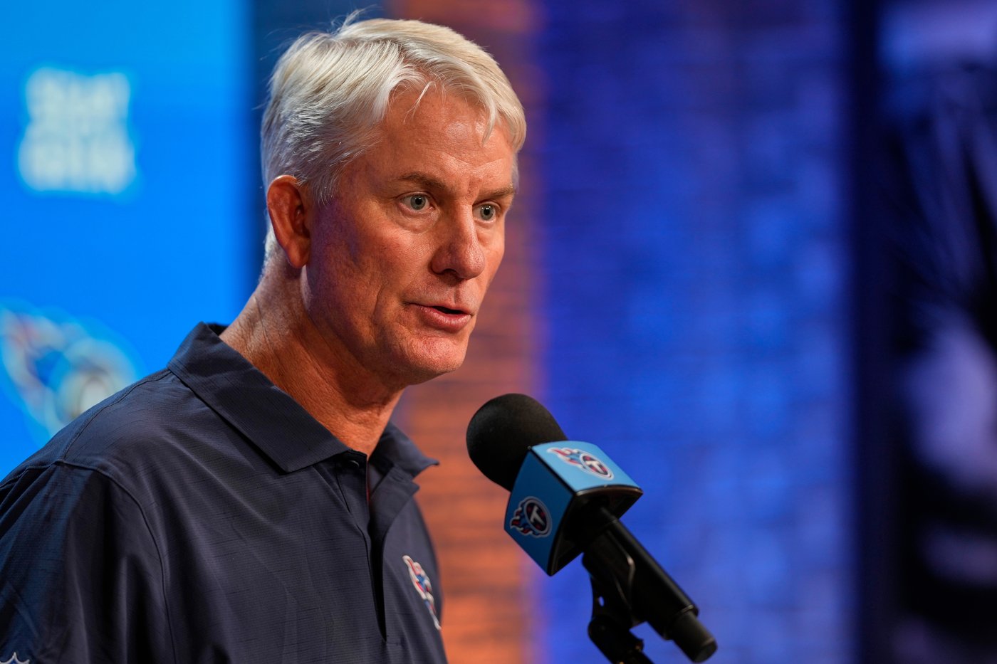 Mike McCoy leaning on years of NFL experience as the Titans' interim coach | iNFOnews.ca Mike McCoy leaning on years of NFL experience as the Titans' interim coach | iNFOnews.ca