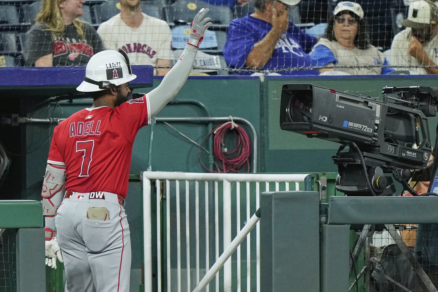 Jo Adell a one-man show for Angels in 4-3 win over Royals | iNFOnews.ca Jo Adell a one-man show for Angels in 4-3 win over Royals | iNFOnews.ca