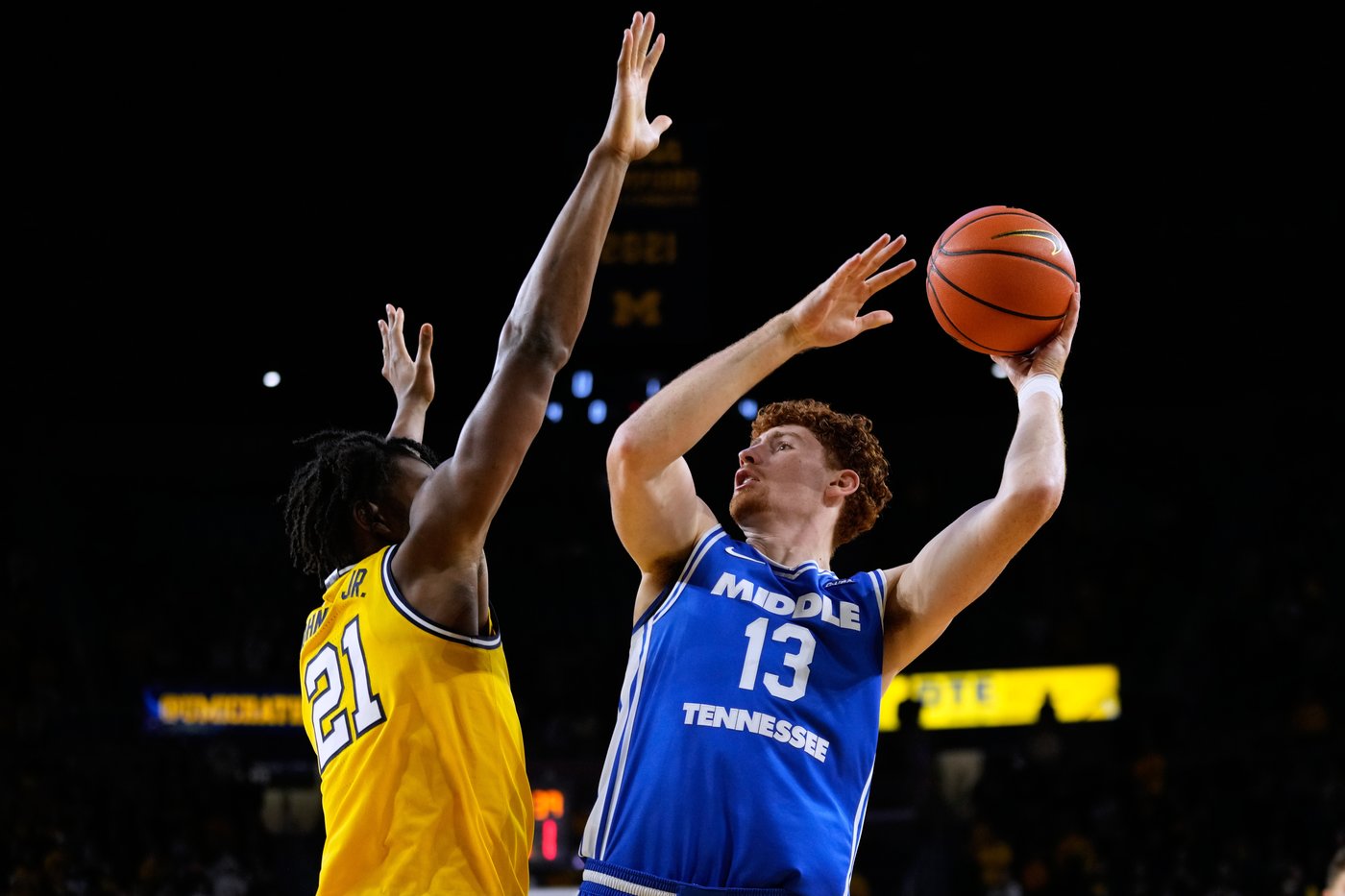 Lendeborg scores 25, No. 7 Michigan tunes up for Las Vegas tourney by beating Middle Tennessee | iNFOnews.ca