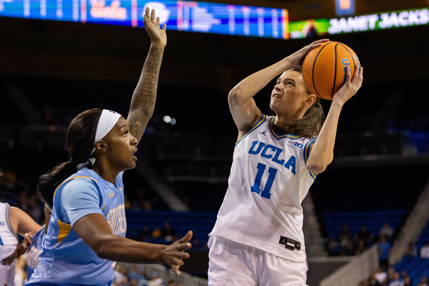 No. 3 UCLA women dominate Southern 88-37 as season-opening win streak reaches 6 games | iNFOnews.ca