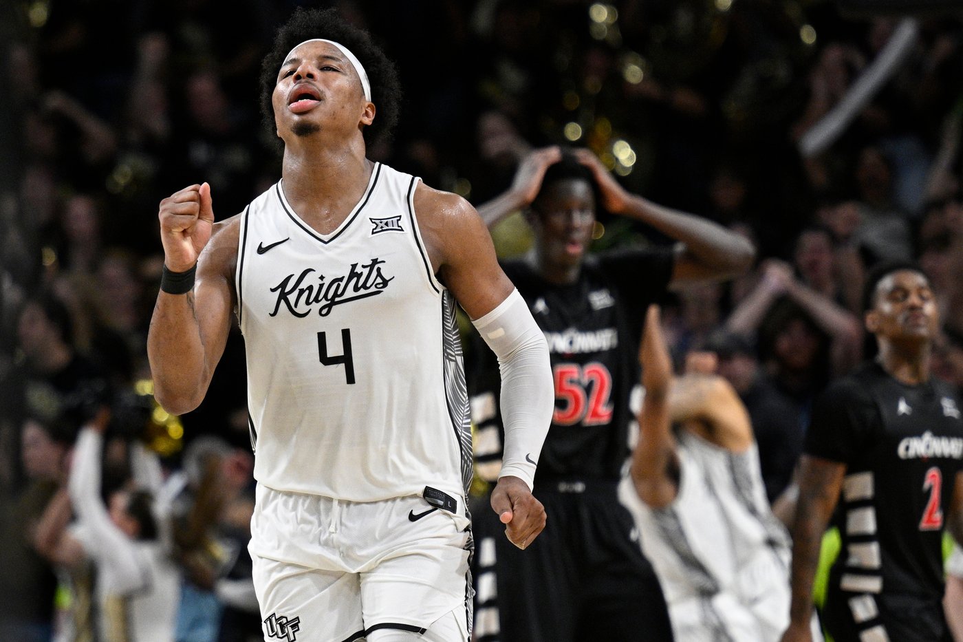 No. 25 UCF beats Cincinnati 73-72 on Themus Fulks' jumper in final seconds | iNFOnews.ca No. 25 UCF beats Cincinnati 73-72 on Themus Fulks' jumper in final seconds | iNFOnews.ca