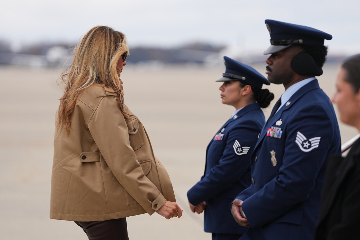 Melania Trump and Usha Vance are making an early holiday visit with North Carolina military families | iNFOnews.ca