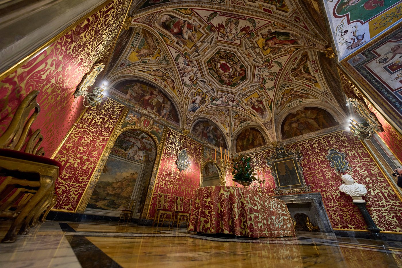 Photos of the treasures in Rome's exclusive Colonna Palace | iNFOnews.ca