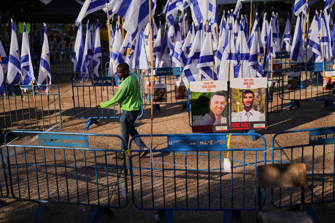 Israel plans to halve aid into Gaza over slow return of dead hostages, a test for the Gaza ceasefire | iNFOnews.ca Israel plans to halve aid into Gaza over slow return of dead hostages, a test for the Gaza ceasefire | iNFOnews.ca