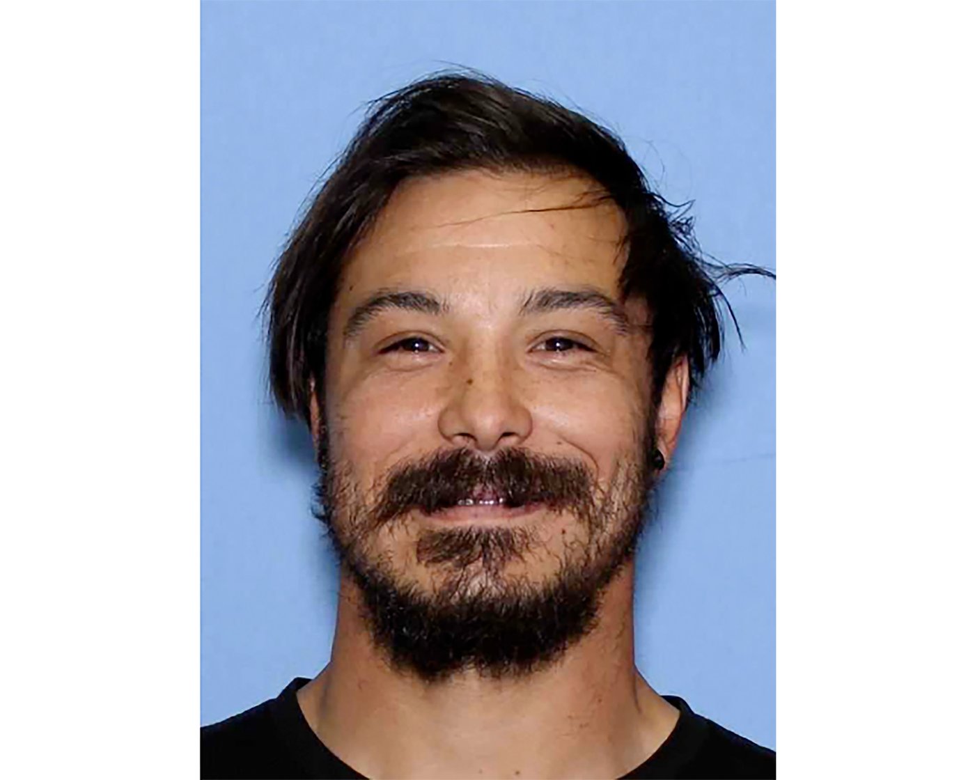 Human remains in Washington state identified as Travis Decker, wanted for killing his daughters | iNFOnews.ca
