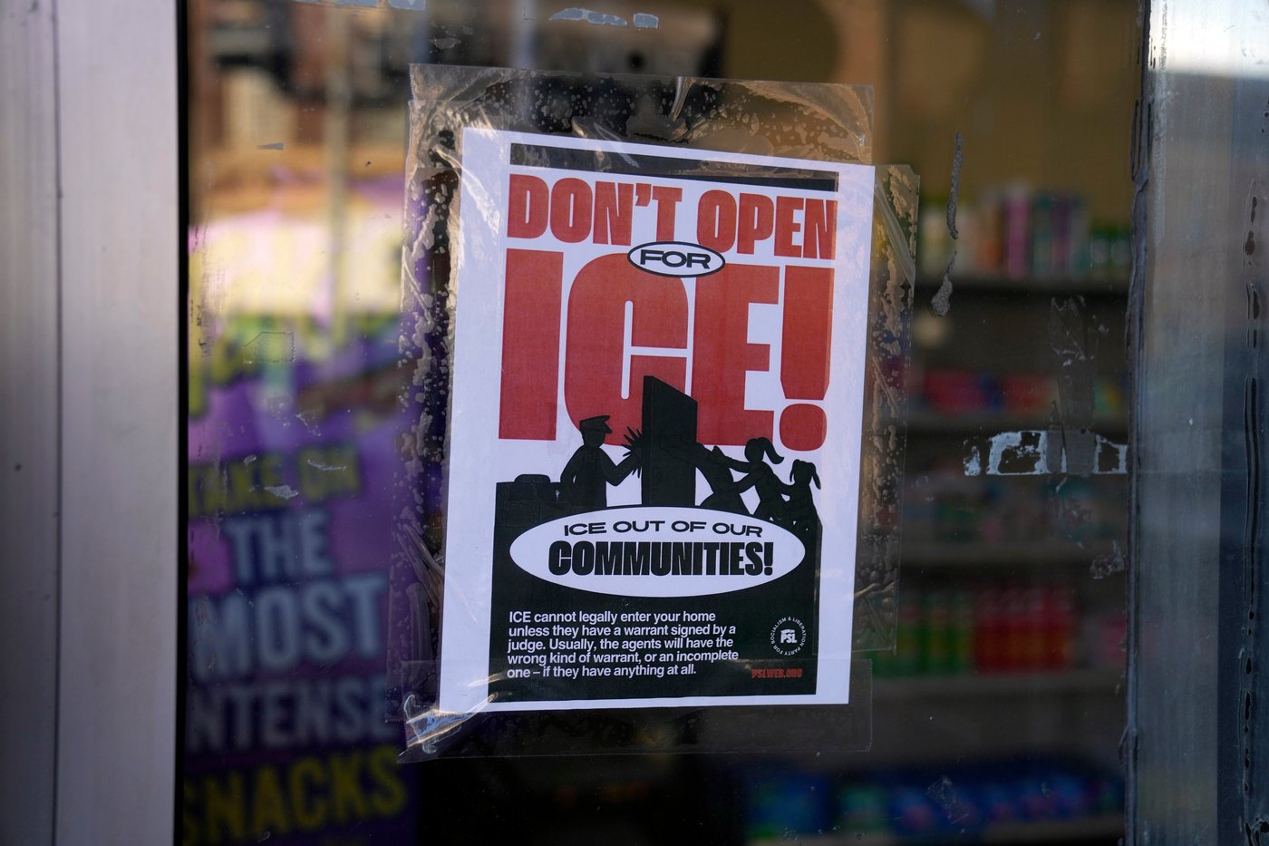 As federal agents ramp up Chicago immigration crackdown, more elected officials caught in crosshairs | iNFOnews.ca As federal agents ramp up Chicago immigration crackdown, more elected officials caught in crosshairs | iNFOnews.ca