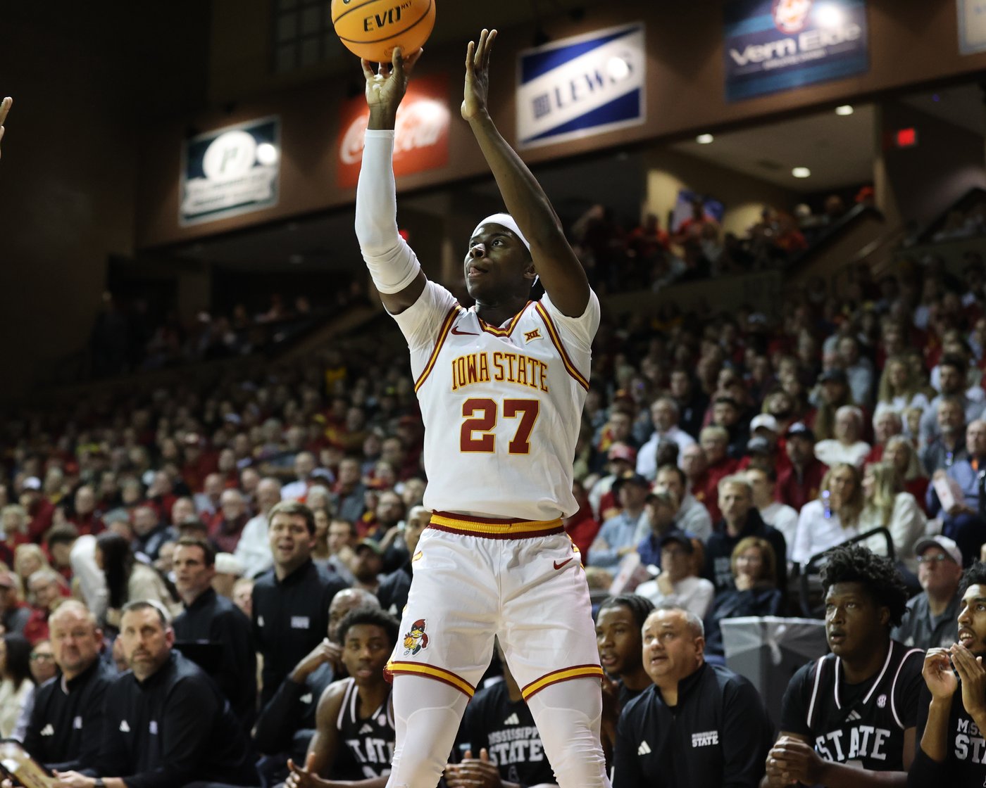 Lipsey's 2nd-half scoring lifts No. 16 Iowa State past Mississippi State 96-80 at Sanford Pentagon | iNFOnews.ca