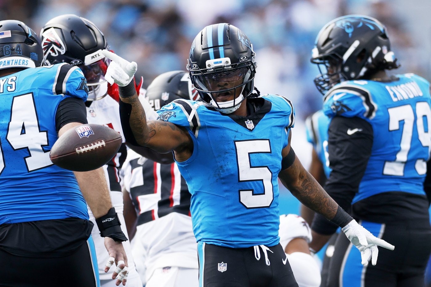 Dolphins look to forge ahead without Tyreek Hill, beginning Sunday against the Panthers | iNFOnews.ca