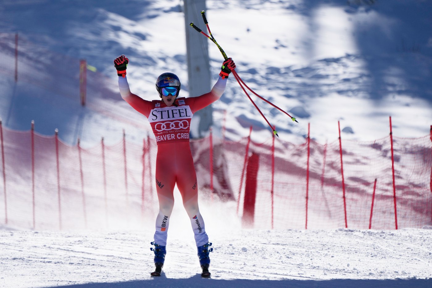 Swiss ski racer Marco Odermatt wins World Cup downhill opener, Ryan Cochran-Siegle takes 2nd | iNFOnews.ca
