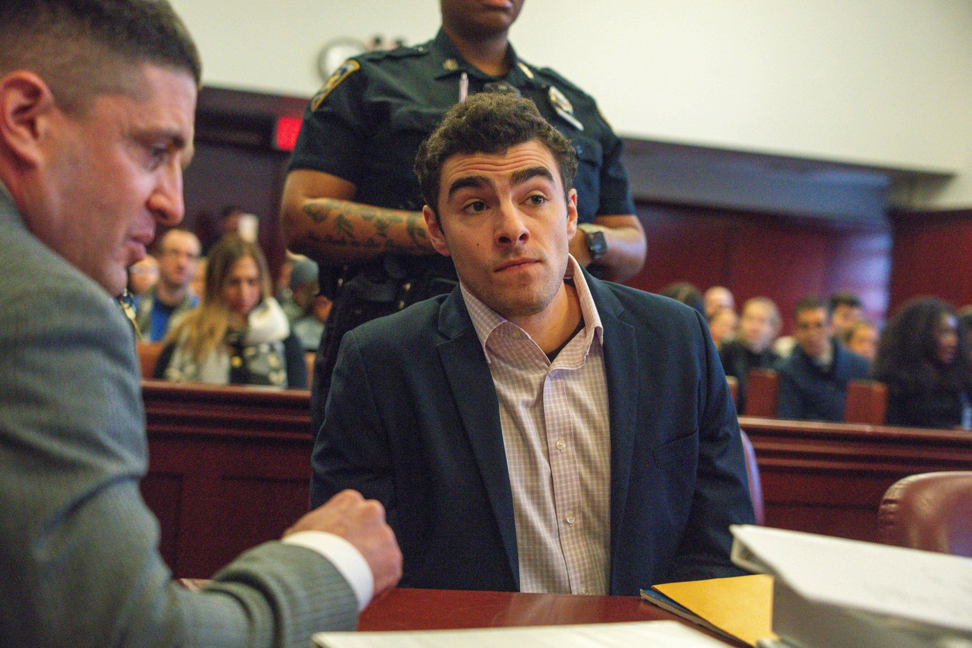 Police bodycam footage played in court shows the minutes leading up to Luigi Mangione's arrest | iNFOnews.ca