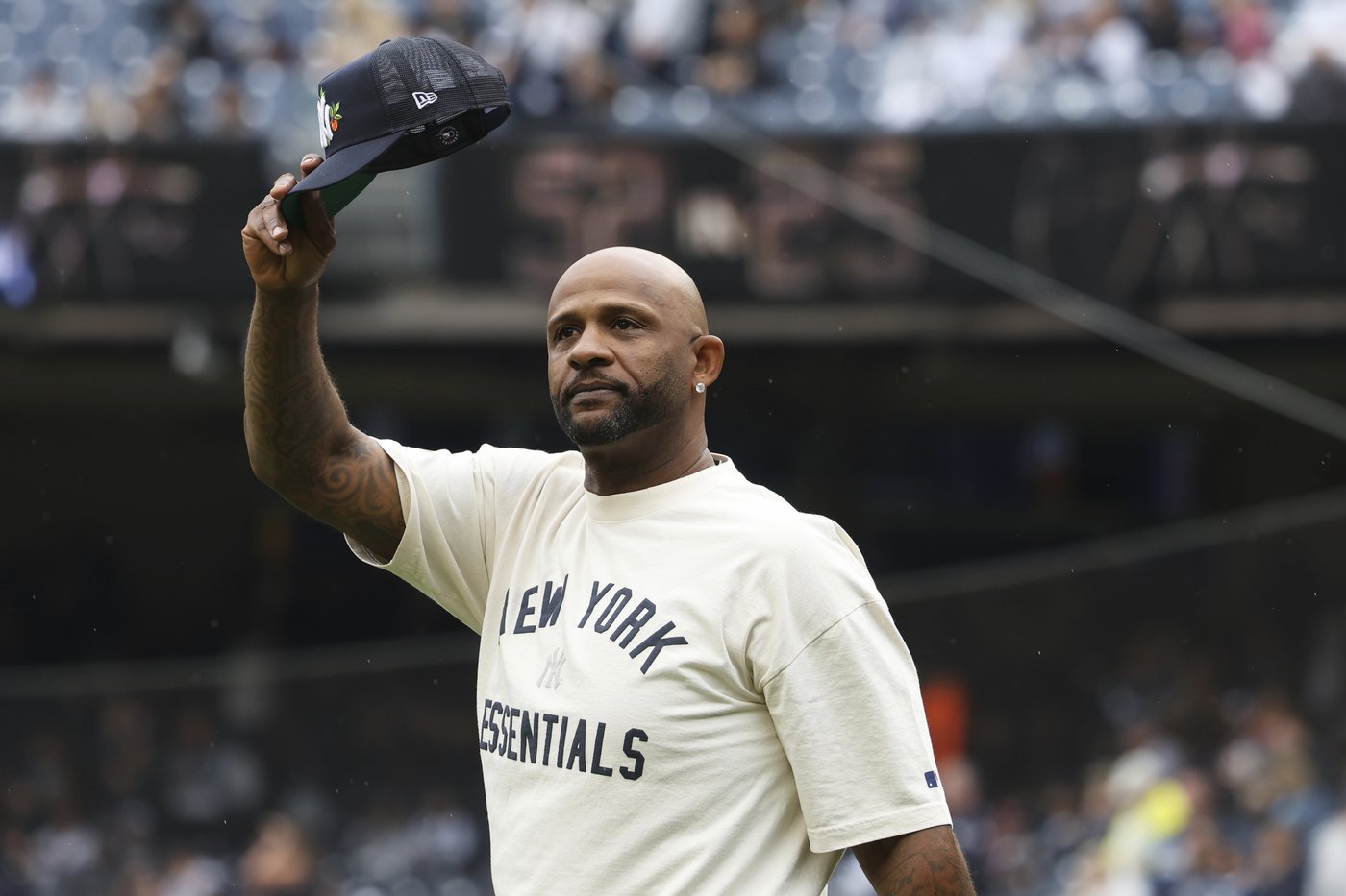 Judge makes diving catch as Yankees win 4-3, close within 2 games of AL East-leading Blue Jays | iNFOnews.ca Judge makes diving catch as Yankees win 4-3, close within 2 games of AL East-leading Blue Jays | iNFOnews.ca