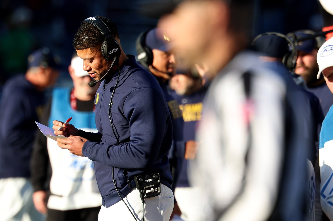 No. 10 Notre Dame looking for a solution to give its kicking woes the boot in Navy matchup | iNFOnews.ca No. 10 Notre Dame looking for a solution to give its kicking woes the boot in Navy matchup | iNFOnews.ca