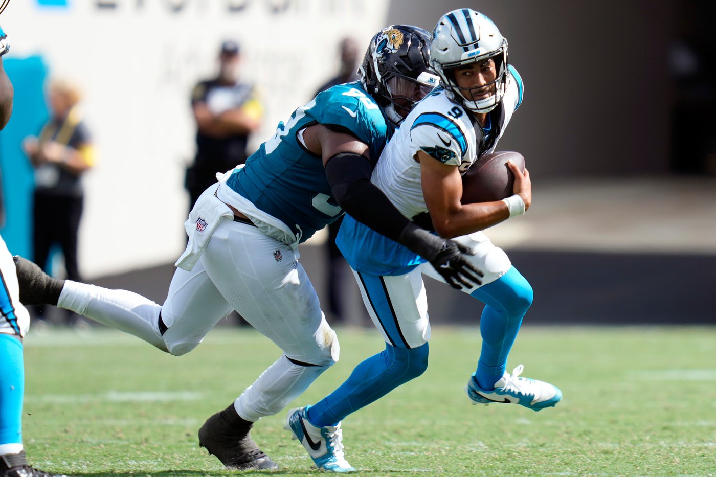 Lawrence and Etienne deliver as Jaguars open new regime with a 26-10 victory over the Panthers | iNFOnews.ca Lawrence and Etienne deliver as Jaguars open new regime with a 26-10 victory over the Panthers | iNFOnews.ca