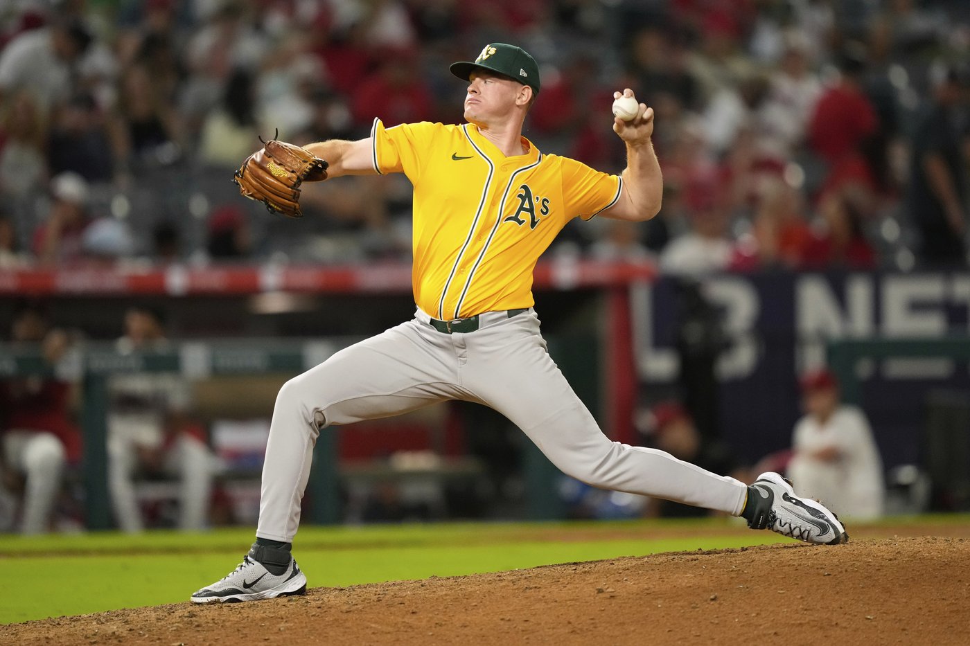 Athletics hit 4 HRs in 17-4 win over Angels | iNFOnews.ca Athletics hit 4 HRs in 17-4 win over Angels | iNFOnews.ca