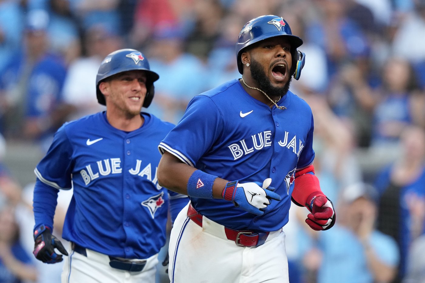 Photo Gallery: Blue Jays beat Yankees 13-7 in Game 2 of ALDS | iNFOnews.ca