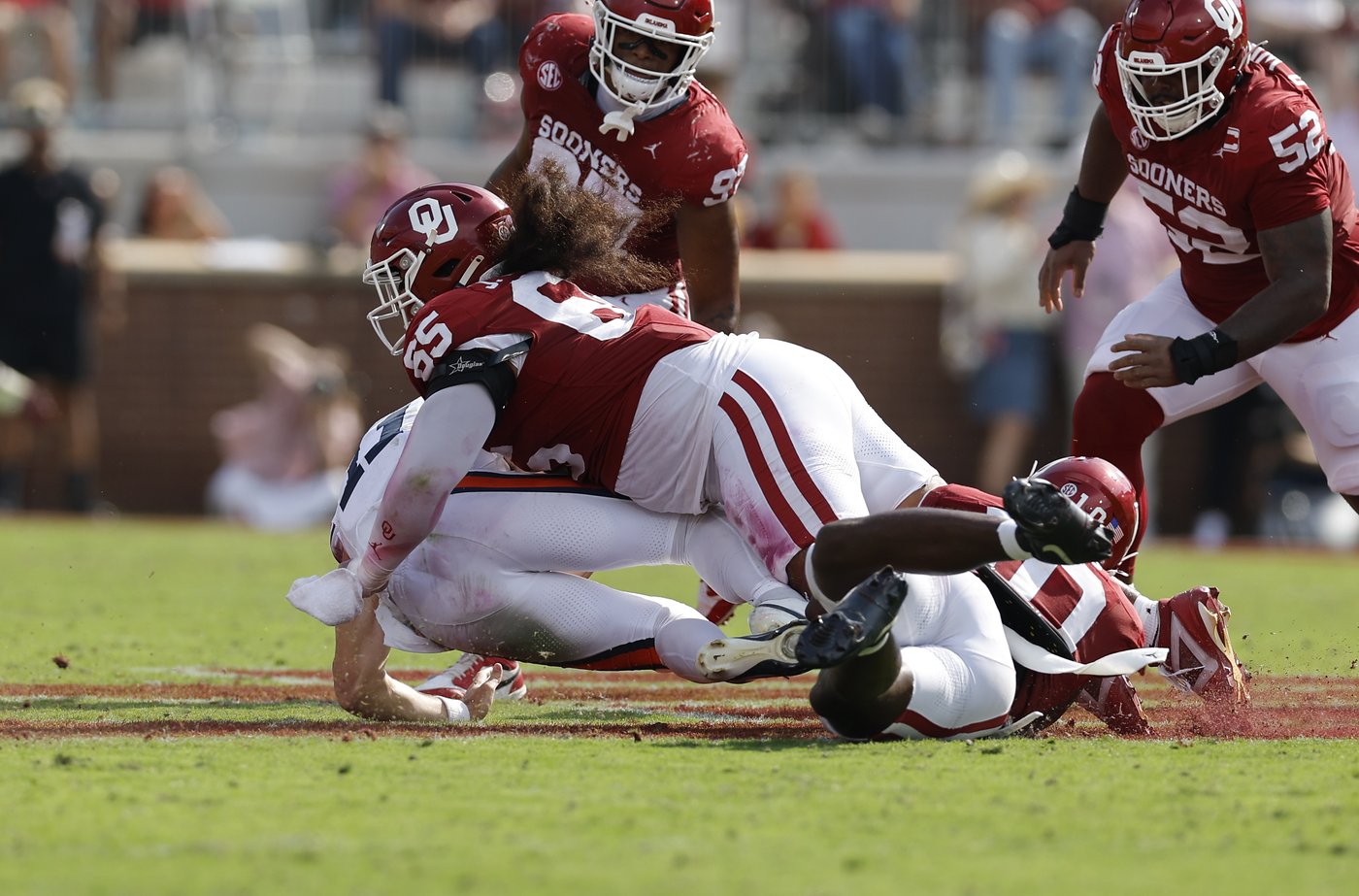 No. 11 Oklahoma's record 10 sacks and Mateer's late TD sink No. 22 Auburn and ex-Sooner QB Arnold | iNFOnews.ca No. 11 Oklahoma's record 10 sacks and Mateer's late TD sink No. 22 Auburn and ex-Sooner QB Arnold | iNFOnews.ca