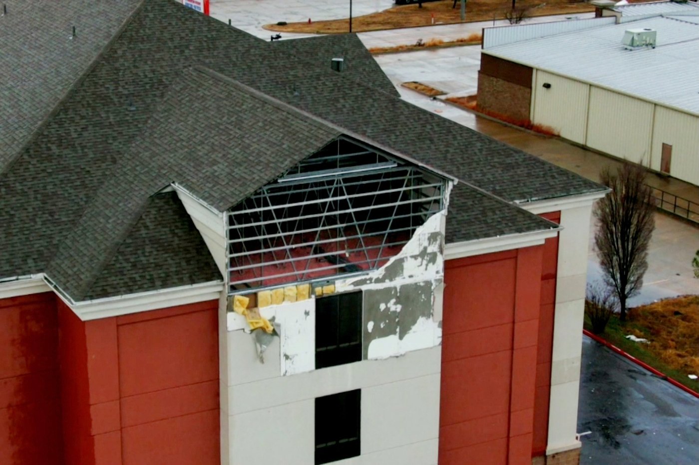 Storms hit Oklahoma with high winds and 2 tornadoes, officials say | iNFOnews.ca