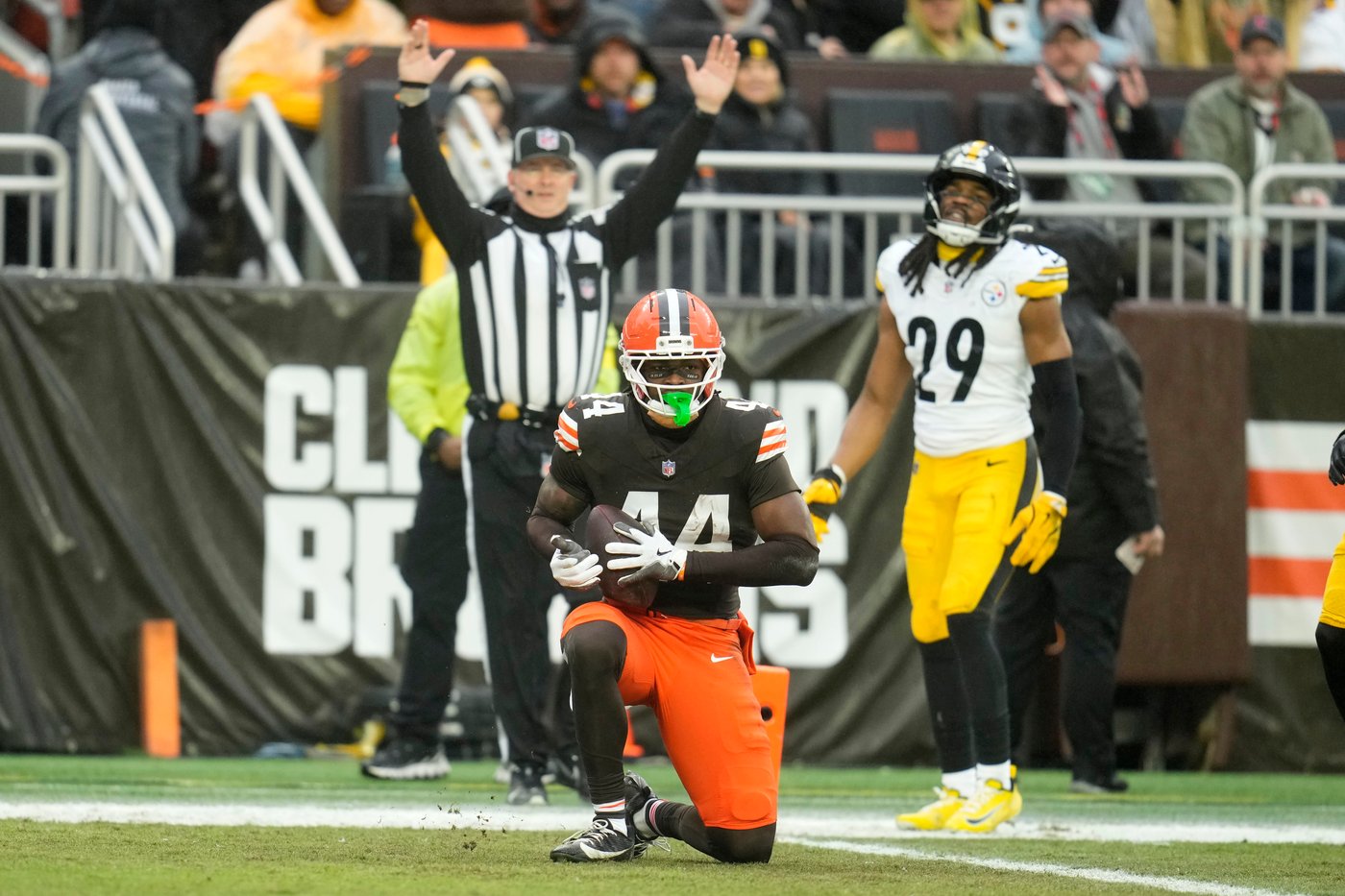 Browns prevent Steelers from clinching AFC North with 13-6 win over Pittsburgh | iNFOnews.ca