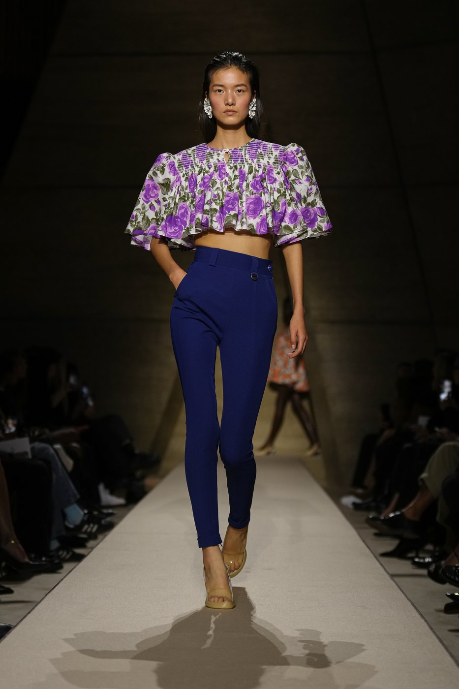 Chloe says it with printed flowers in Paris show | iNFOnews.ca