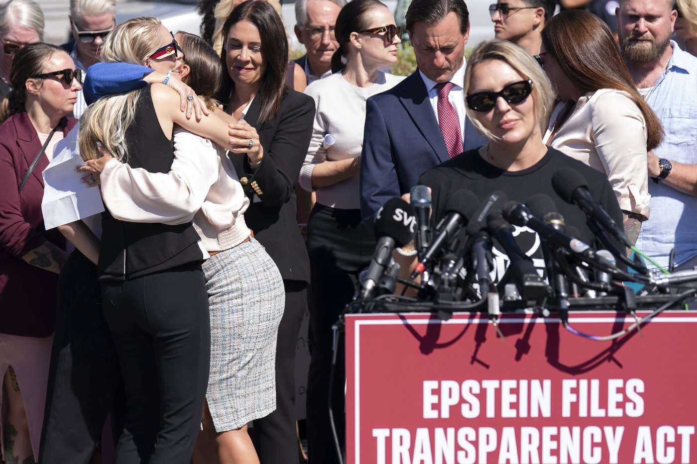 UK ambassador to US in the spotlight over his links to 'best pal' Epstein | iNFOnews.ca