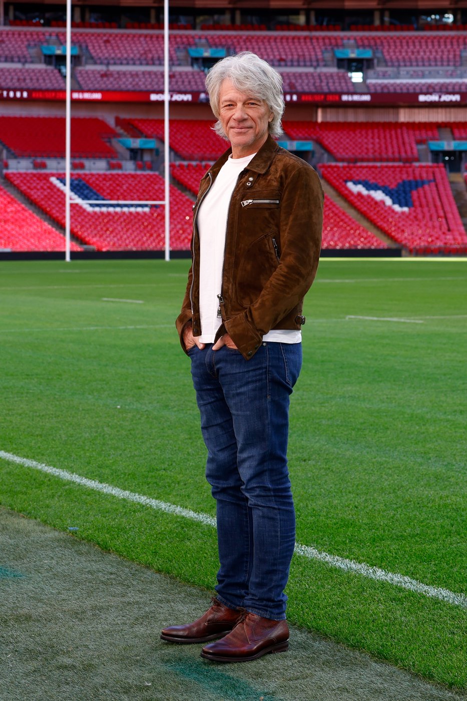 Jon Bon Jovi talks first tour since vocal cord surgery, new album and Bruce Springsteen | iNFOnews.ca Jon Bon Jovi talks first tour since vocal cord surgery, new album and Bruce Springsteen | iNFOnews.ca