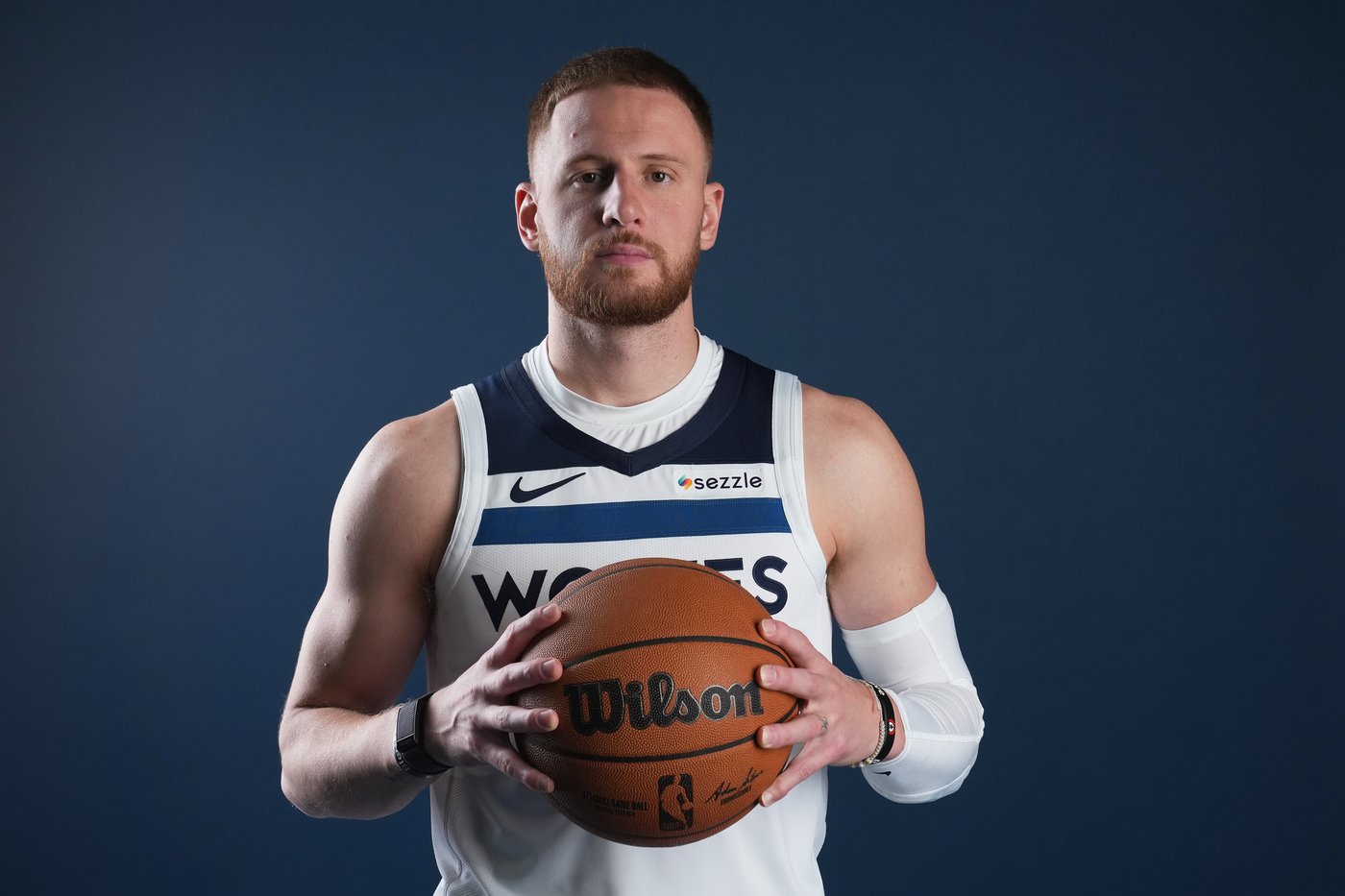 Wolves find comfort in feeling of being settled, after big trade brought rocky start last season | iNFOnews.ca
