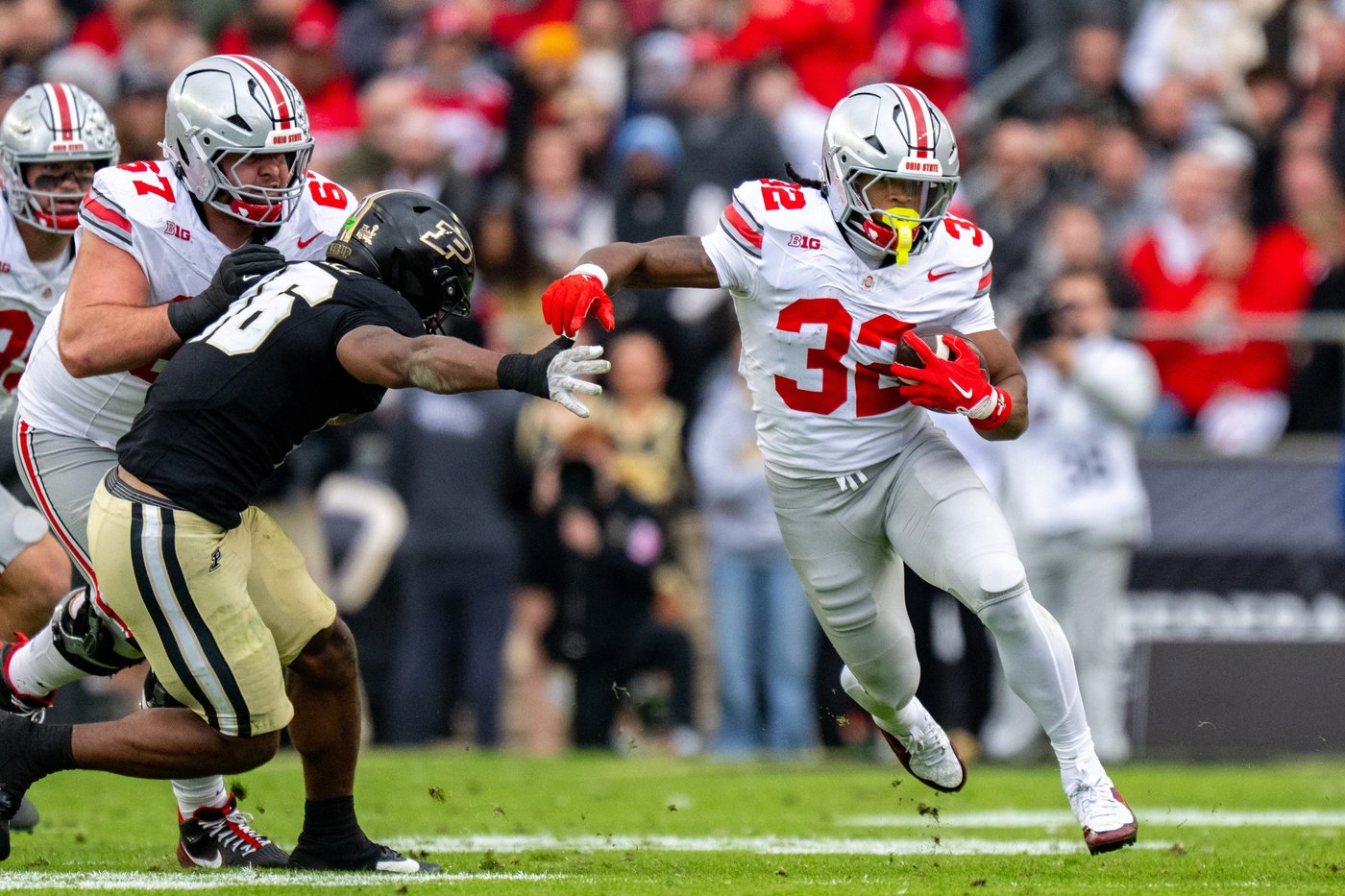 Julian Sayin, Jeremiah Smith propel No. 1 Ohio State past Purdue 34-10 for 13th straight win | iNFOnews.ca Julian Sayin, Jeremiah Smith propel No. 1 Ohio State past Purdue 34-10 for 13th straight win | iNFOnews.ca