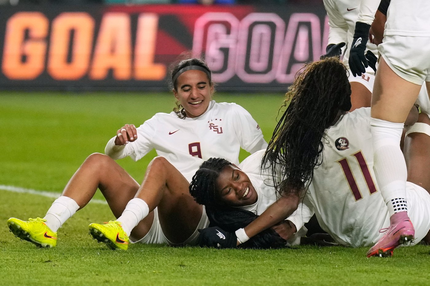 Florida State edges top-seeded Stanford 1-0 to win the Women's College Cup | iNFOnews.ca Florida State edges top-seeded Stanford 1-0 to win the Women's College Cup | iNFOnews.ca