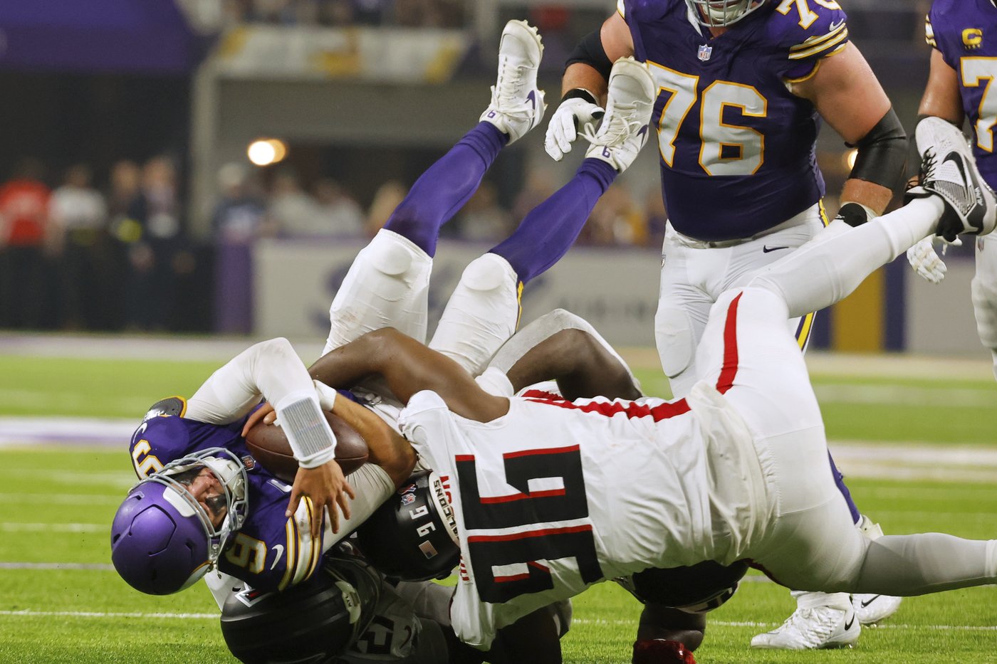 J.J. McCarthy's rough home debut: What went wrong for the Vikings? | iNFOnews.ca