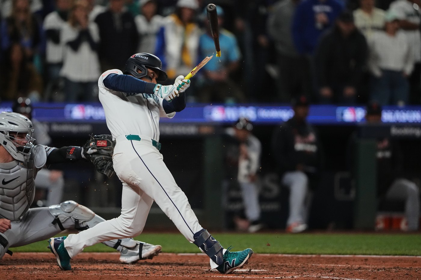 Julio Rodríguez lifts Mariners over Tigers 3-2, Seattle takes Game 2 of ALDS to even series | iNFOnews.ca