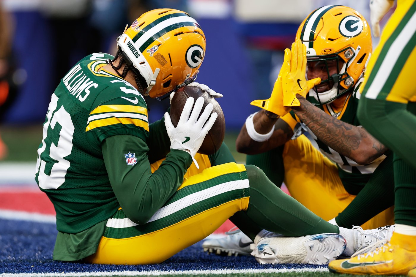 Jordan Love throws 2 TD passes as Packers beat Giants 27-20 to end their skid | iNFOnews.ca