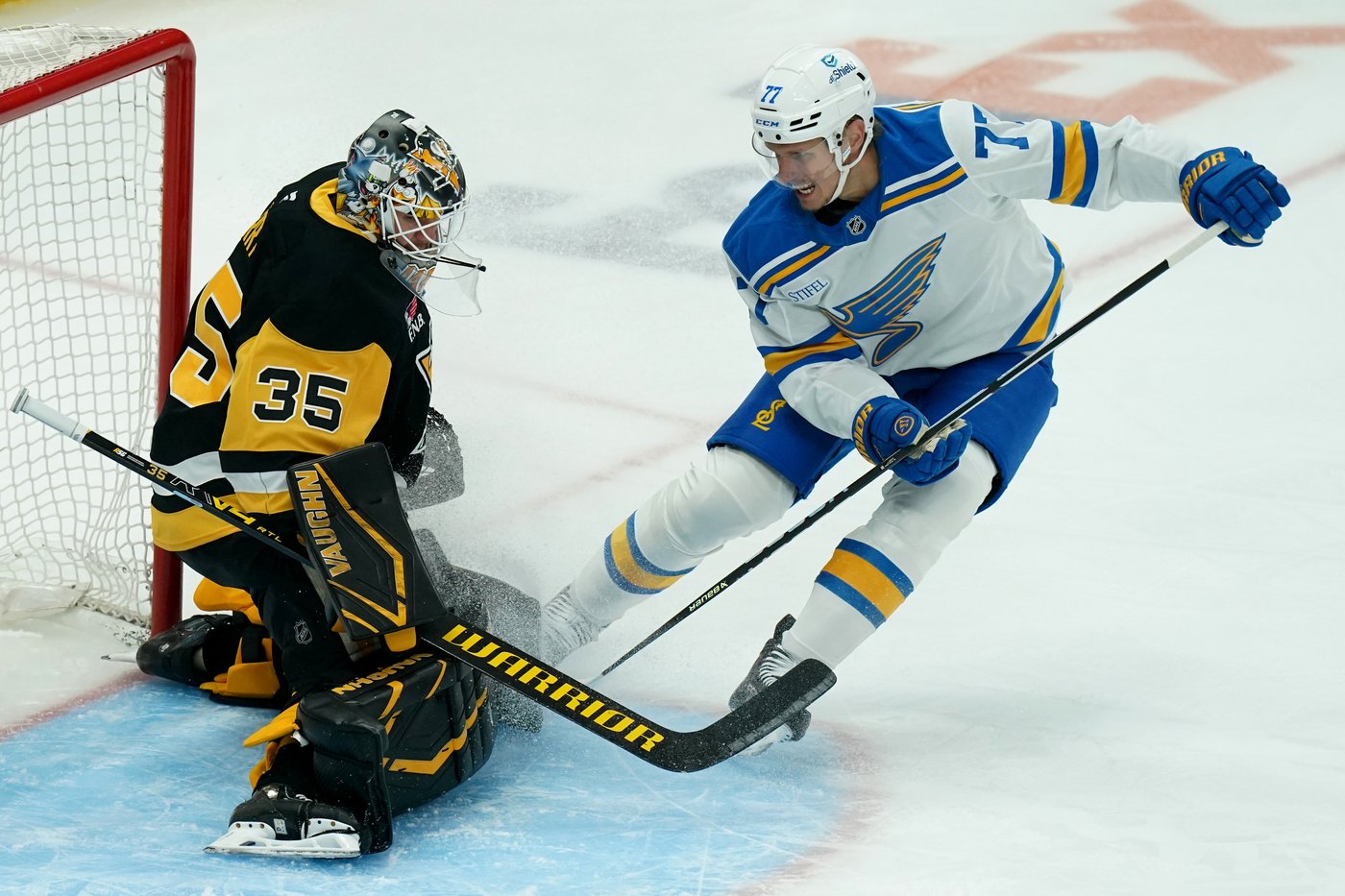 Crosby has goal, 2 assists to reach 1,700 points as Penguins beat Blues 6-3 | iNFOnews.ca Crosby has goal, 2 assists to reach 1,700 points as Penguins beat Blues 6-3 | iNFOnews.ca
