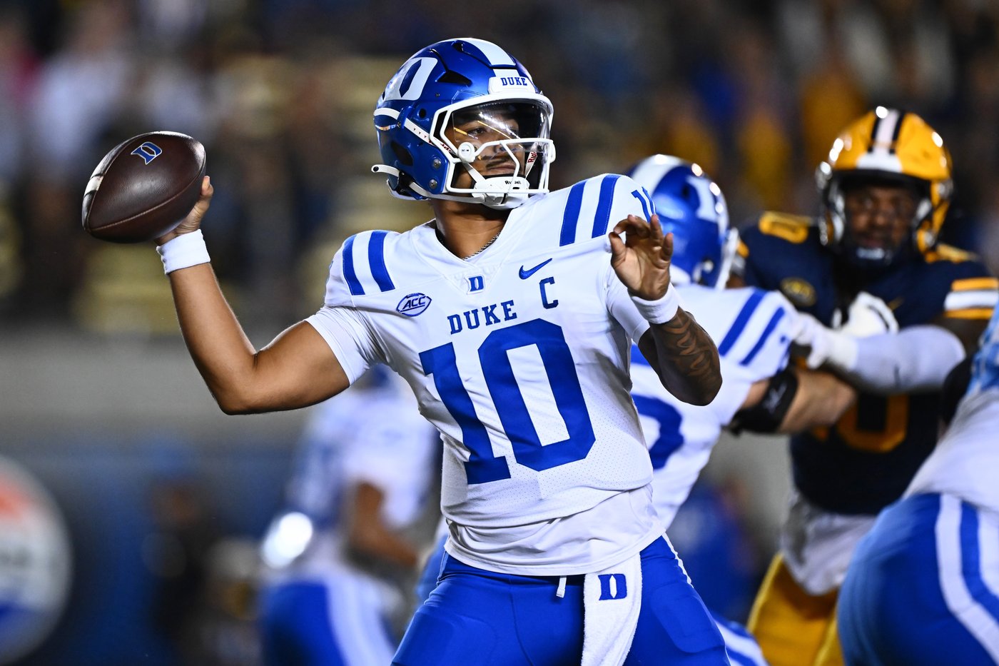 Duke starts slow then rolls past California 45-21 | iNFOnews.ca