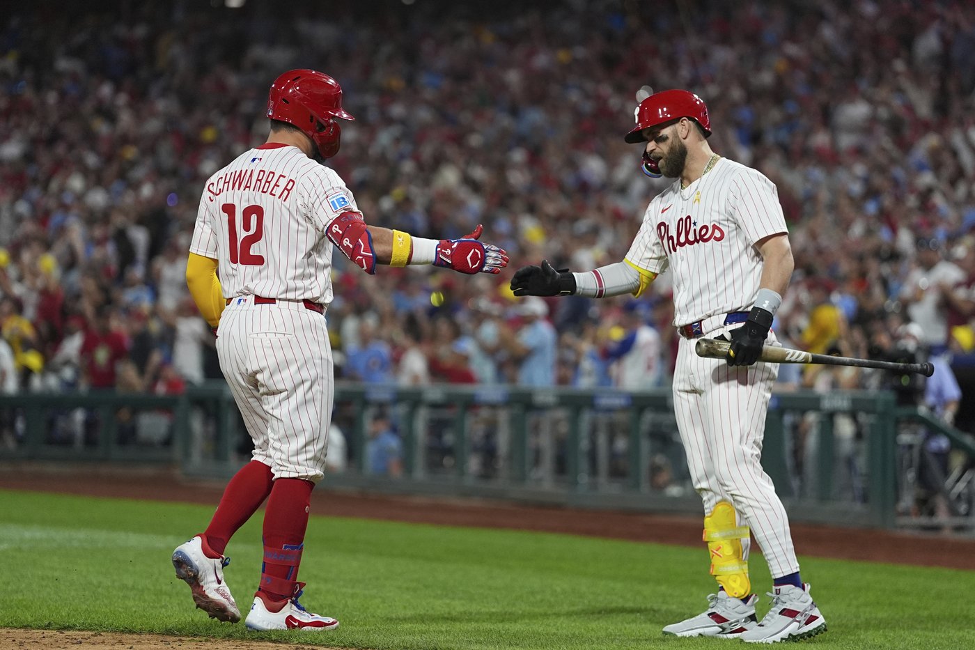 Schwarber hits 51st homer to lift Phillies over Royals | iNFOnews.ca