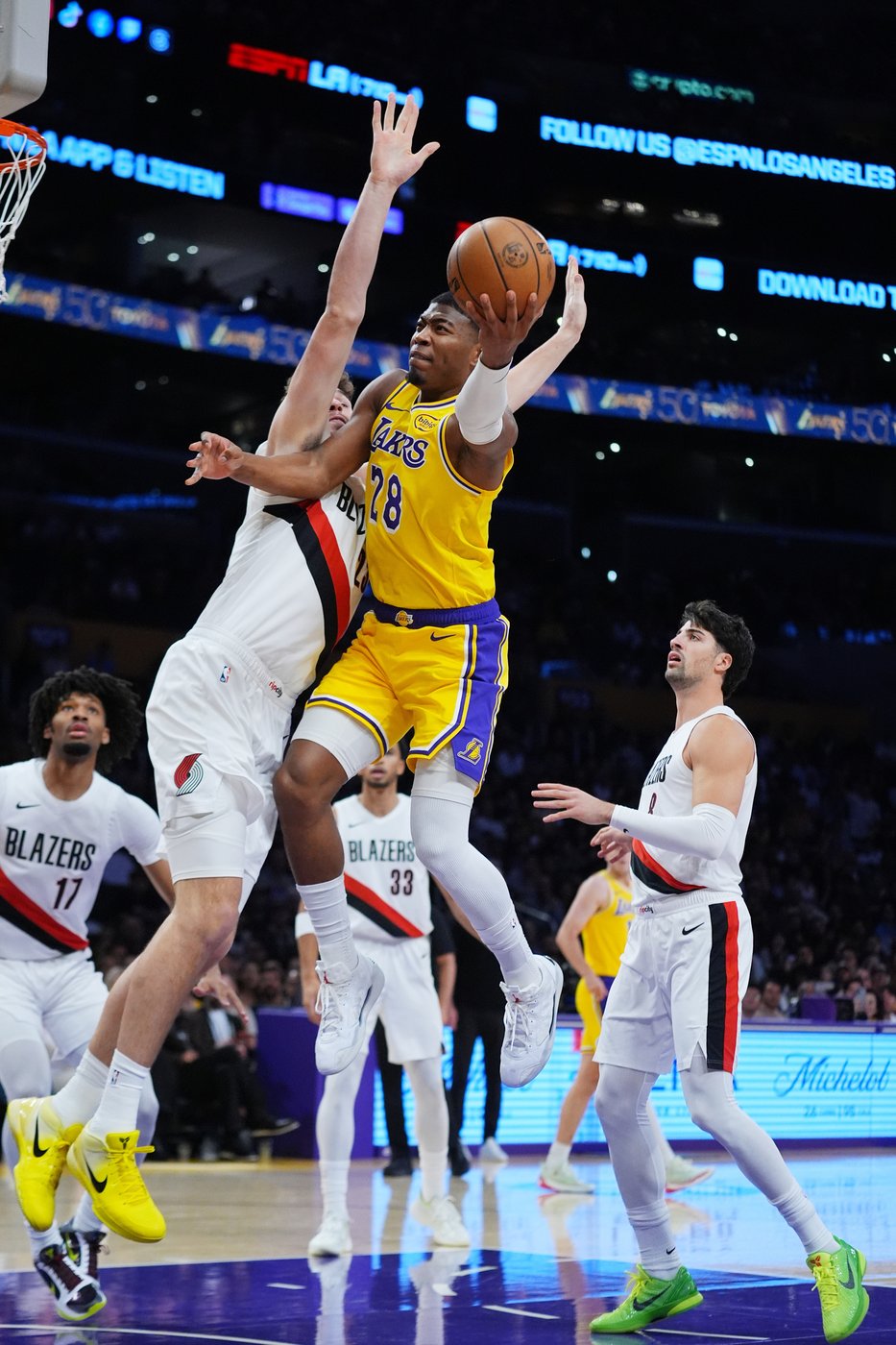 Trail Blazers beat Lakers 122-108 despite Reaves' 41 points | iNFOnews.ca Trail Blazers beat Lakers 122-108 despite Reaves' 41 points | iNFOnews.ca