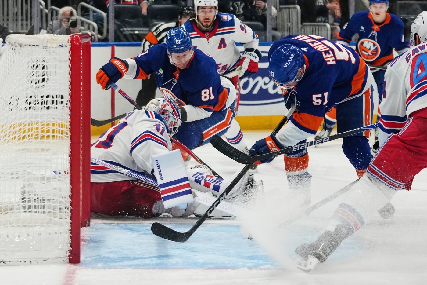 Islanders roll past Rangers 5-2 in Palat’s first game | iNFOnews.ca
